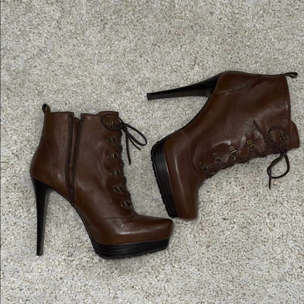 Stuart Weitzman Booties